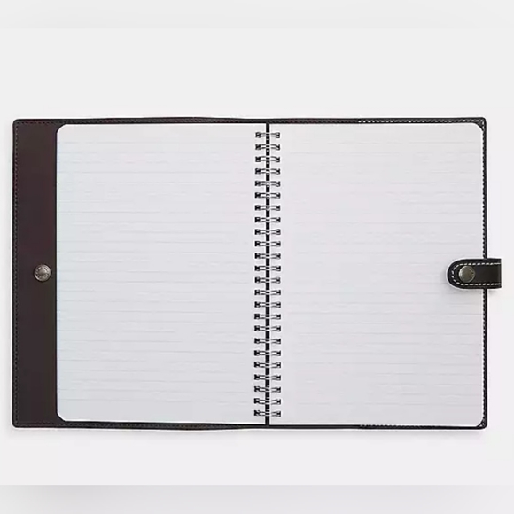 🎁Disney X Coach Limited Notebook With Holiday Print - Picture 2 of 2